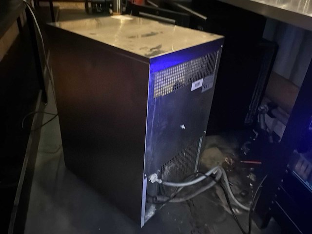 Ggmgastro 60air ewi54 ijsblokjesmachine - afbeelding 4 van  6