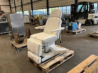 Gharieni behandelstoel - afbeelding 1 van  5