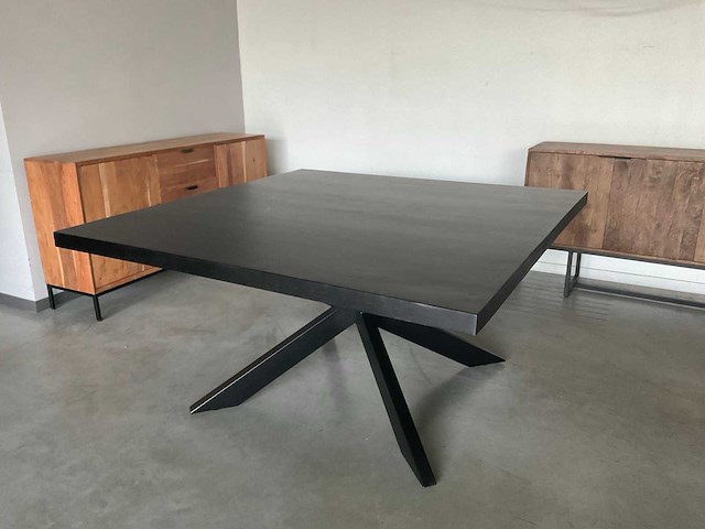 Ghort eetkamertafel - afbeelding 1 van  9