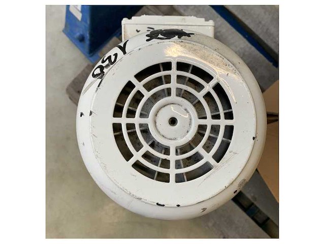 Gianneschi marine cooling pump dg emerg. bt311v/90l-4 v1 - durable saltwater-resistant emergency cooling solution - afbeelding 7 van  7