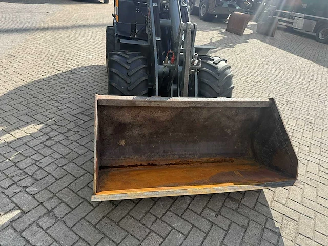 Giant - 2021 - g2500 - shovel met bak - afbeelding 9 van  15