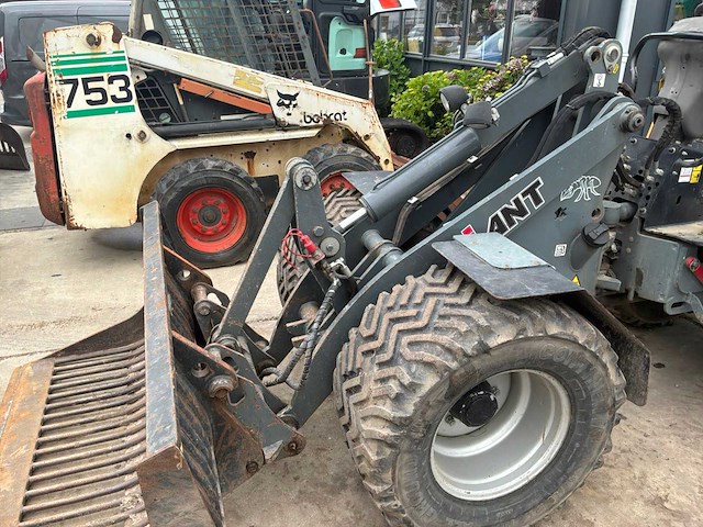 Giant - 452 hd-extra - shovel - 2015 - afbeelding 3 van  17