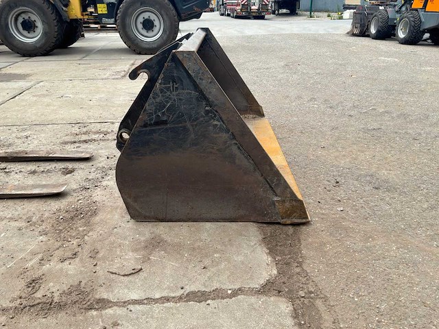 Giant - 452 hd-xtra - shovel - 2016 - afbeelding 9 van  13