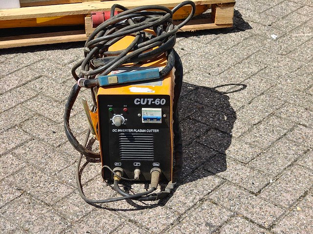 Giant - cut-60 - plasmasnijmachine - afbeelding 2 van  7