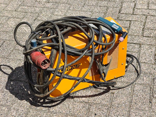 Giant - cut-60 - plasmasnijmachine - afbeelding 5 van  7