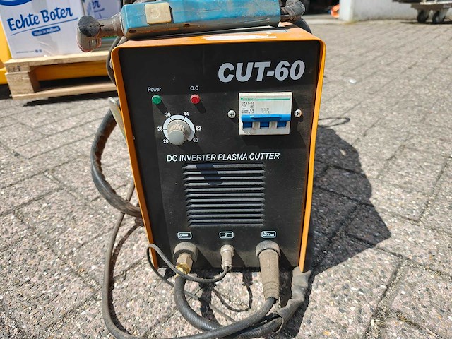 Giant - cut-60 - plasmasnijmachine - afbeelding 6 van  7