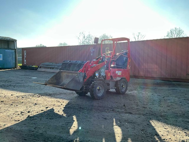 Giant - d254sw - shovel - 2015 - afbeelding 1 van  10