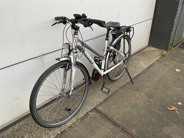 Giant elektrische fiets - afbeelding 4 van  11