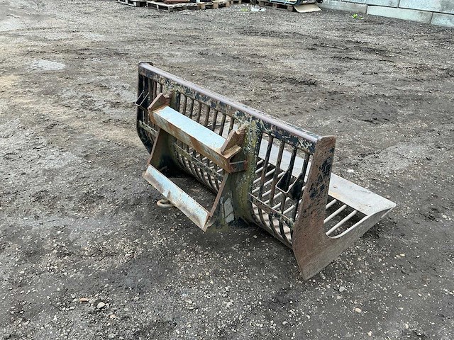 Giant puinbak 1300mm voorzetapparatuur - afbeelding 8 van  12
