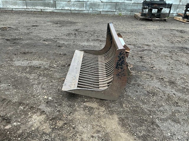 Giant puinbak 1300mm voorzetapparatuur - afbeelding 5 van  12