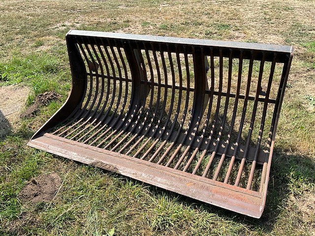 Giant puinbak - afbeelding 1 van  4