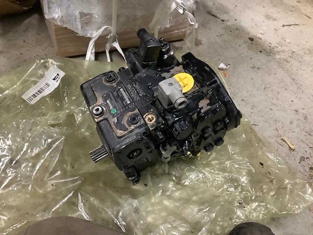 Giant rexroth hydropomp shovel verstelpomp - afbeelding 4 van  4