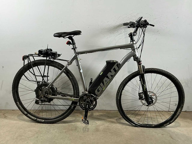 Giant roam xr elektronische mountainbike - afbeelding 1 van  11
