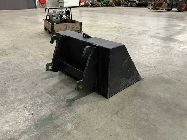 Giant shovelbak - afbeelding 3 van  4