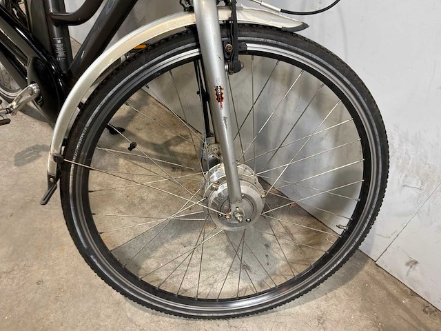 Giant sport elektrische fiets - afbeelding 5 van  6