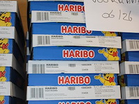 Giant strawbs haribo in 15 overdozen met 6 emmers a 1350 g. tht 6-2026. - afbeelding 2 van  2