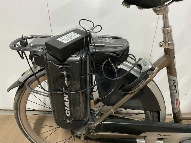 Giant twist double power elektrische fiets - afbeelding 9 van  13