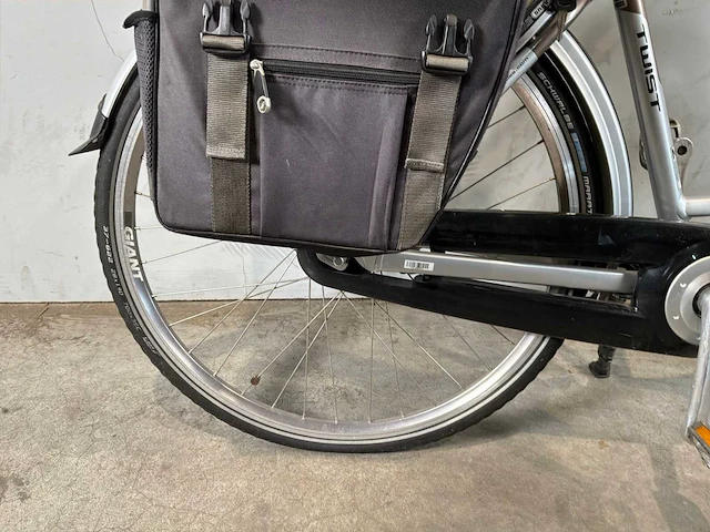 Giant twist elektrische damesfiets - afbeelding 8 van  12