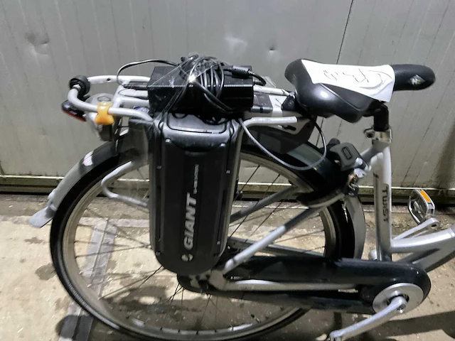 Giant twist elektrische fiets - afbeelding 8 van  12