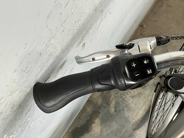 Giant twist go + elektrische damesfiets - afbeelding 10 van  11
