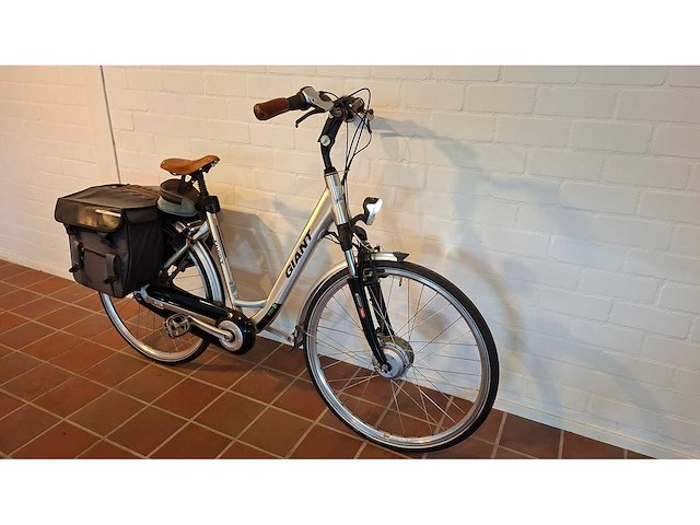 Giant twist hybrid elektrische damesfiets - afbeelding 5 van  7