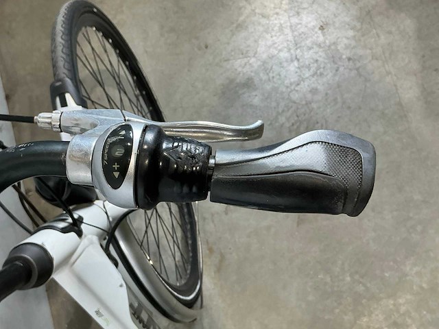 Giant twist lite elektrische damesfiets - afbeelding 8 van  9