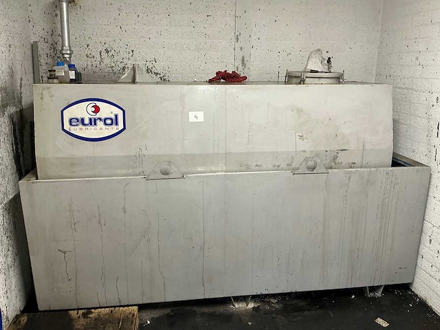 Gielen - afgewerkte olietank met lekbak - afbeelding 1 van  5