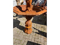Gietijzer fontein met cupido - afbeelding 3 van  3