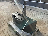 Gietijzer frontgewicht, “800kg” - afbeelding 2 van  6