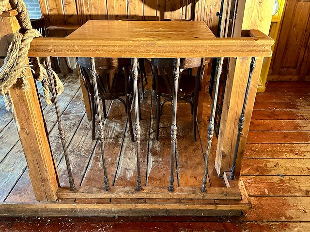 Gietijzeren ballustrade 4,5 meter - afbeelding 2 van  5