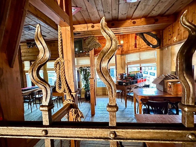 Gietijzeren ballustrade 4,5 meter - afbeelding 5 van  5