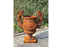 Gietijzeren bloempot