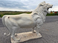 Gietijzeren leeuw 1.50 meter breed - afbeelding 3 van  4