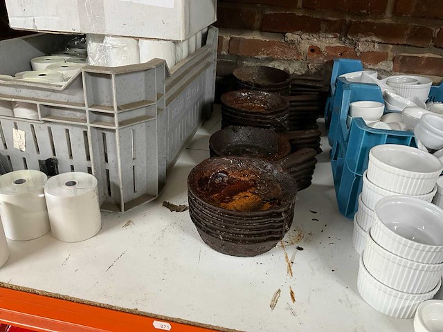 Gietijzeren pannetjes (25x) - afbeelding 1 van  4