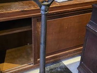 Gietijzeren personenweegschaal (antiek) - afbeelding 1 van  2