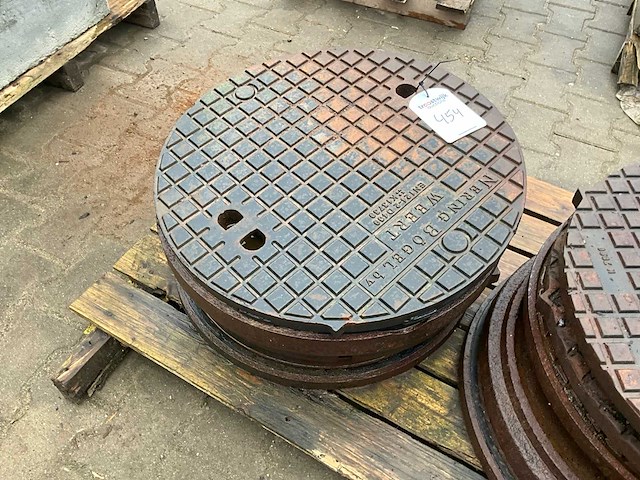 Gietijzeren putdeksels - afbeelding 2 van  3