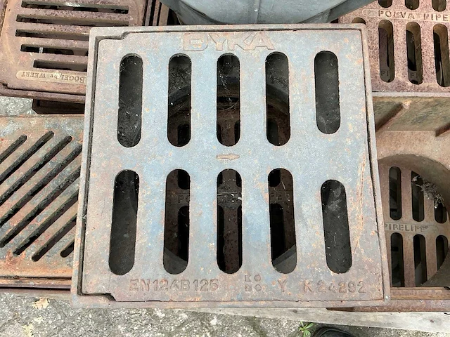 Gietijzeren straatkolk (15x) - afbeelding 7 van  7