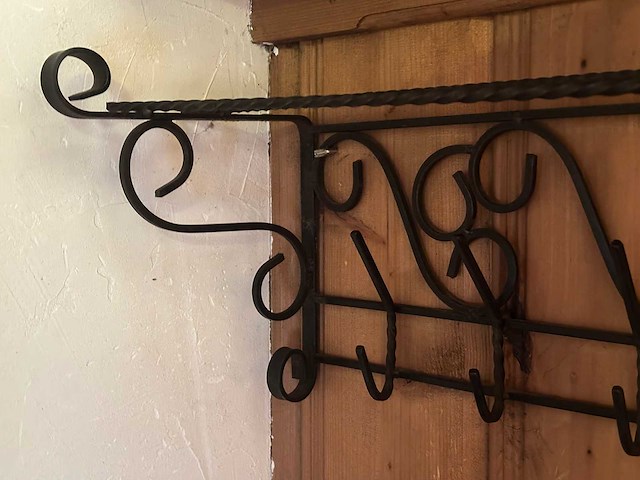 Gietijzeren wandkapstok - afbeelding 2 van  3