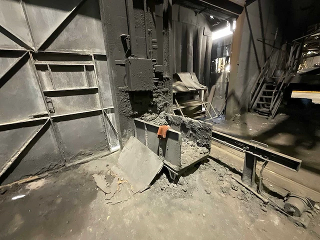 Gietsmeltinstallatie - afbeelding 13 van  99