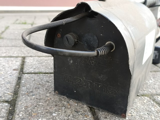 Gifspuit, mantis - afbeelding 3 van  5