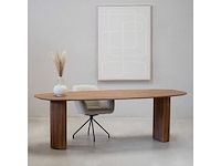 Giga meubel - feline deens ovaal - eetkamertafel 300cm - afbeelding 1 van  6