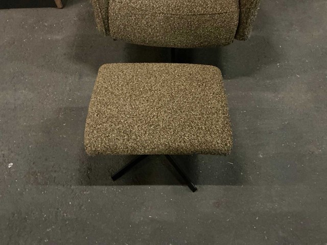 Giga meubel katie taupe relaxefauteuil met voetenbankje - afbeelding 5 van  6