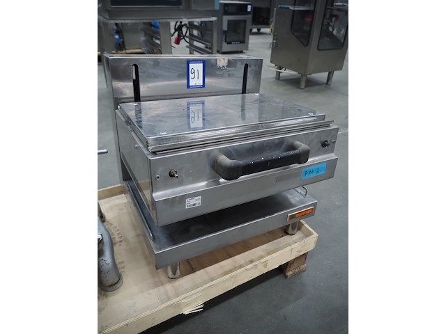 Giga - afbeelding 1 van  7