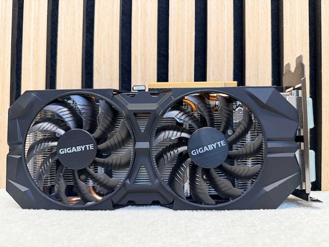 Gigabyte - geforce gtx 960 windforce 2x oc 4g - 4gb / gddr5 / gaming videokaart - afbeelding 1 van  10
