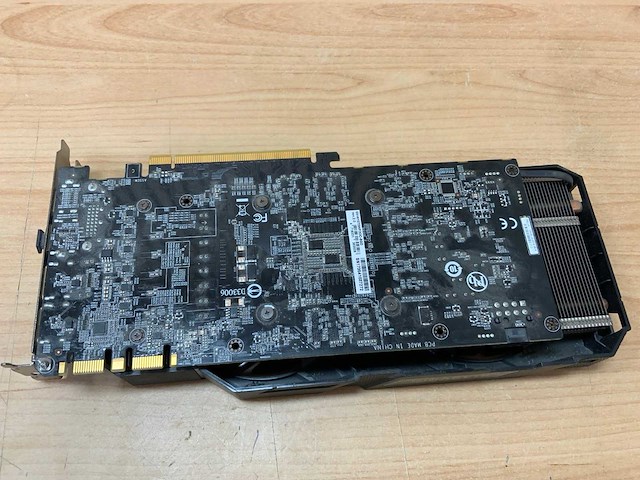 Gigabyte - gv-n1070wf2oc-8gd - videokaart - afbeelding 3 van  4