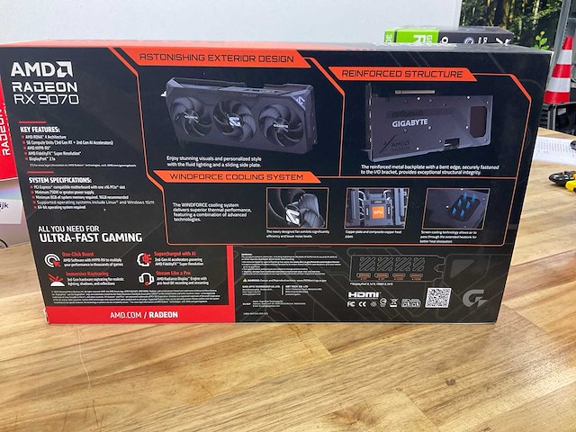 Gigabyte amd radeon rx 9070 videokaart - afbeelding 2 van  5