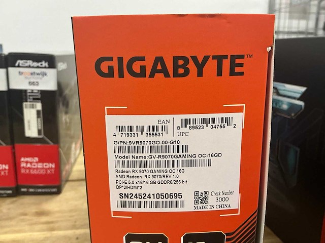 Gigabyte amd radeon rx 9070 videokaart - afbeelding 5 van  5