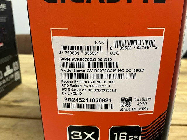 Gigabyte amd radeon rx 9070 videokaart - afbeelding 5 van  5