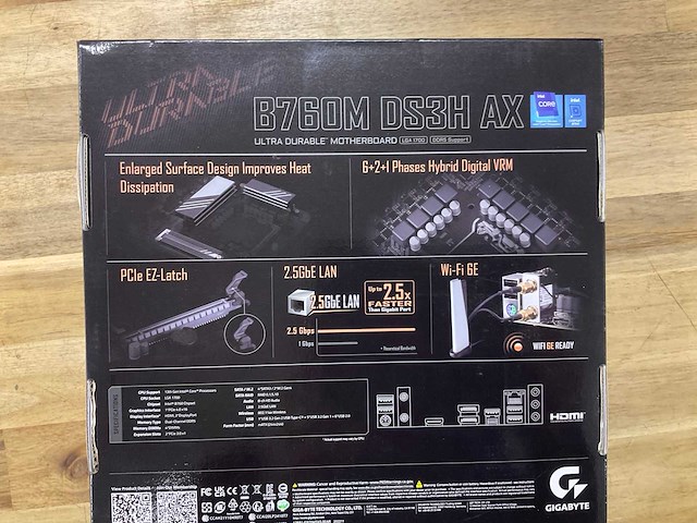 Gigabyte b760 ds3h ax ultra durable motherboard - afbeelding 2 van  3
