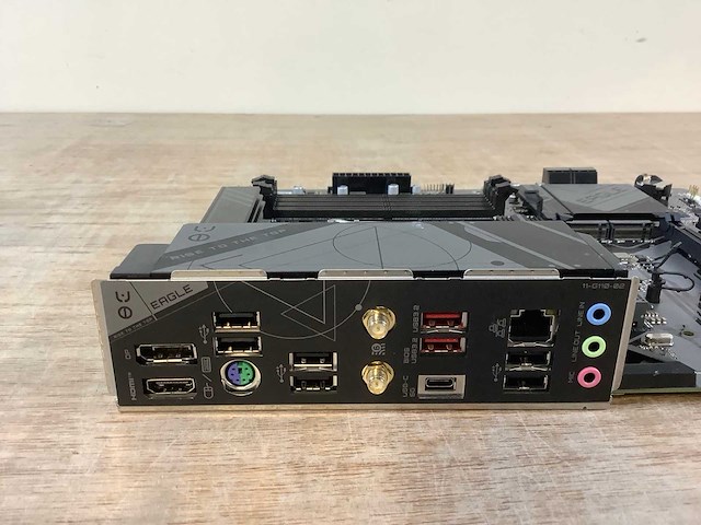 Gigabyte b850 eagle ax moederbord - afbeelding 3 van  7